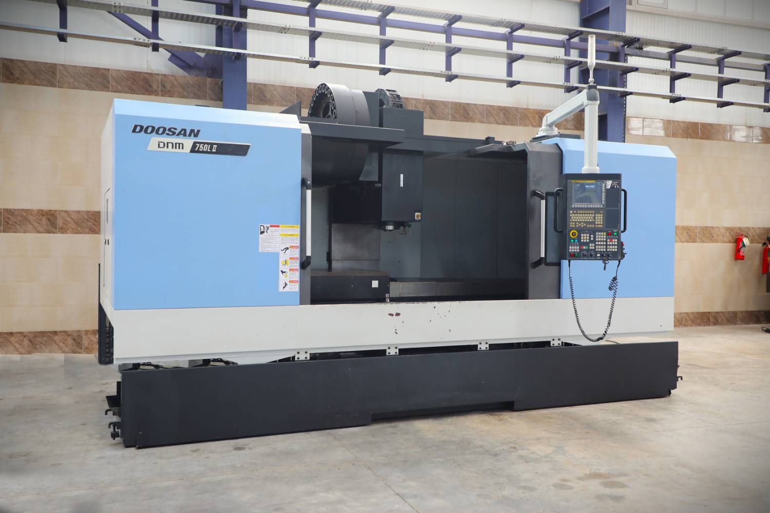  فرز CNC Doosan DNM 750 L II 