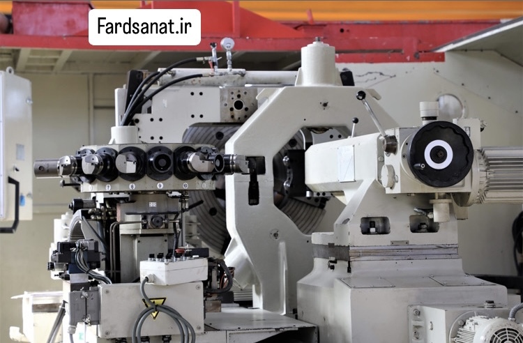  دستگاه تراش CNC Tacchi برند XET 