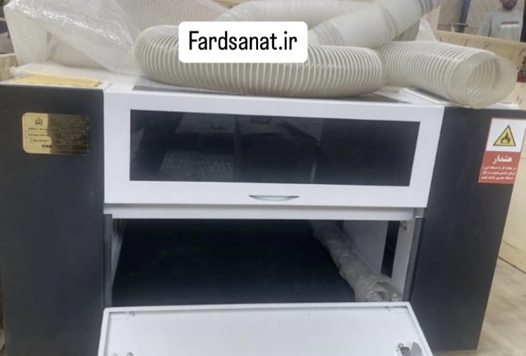 دستگاه برش لیزر رومیزی غیر فلزات ابعاد 60 در 40 برند فرد صنعت