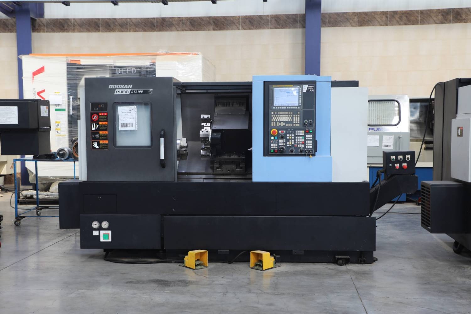 دستگاه تراش CNC Doosan Puma GT2100 XET