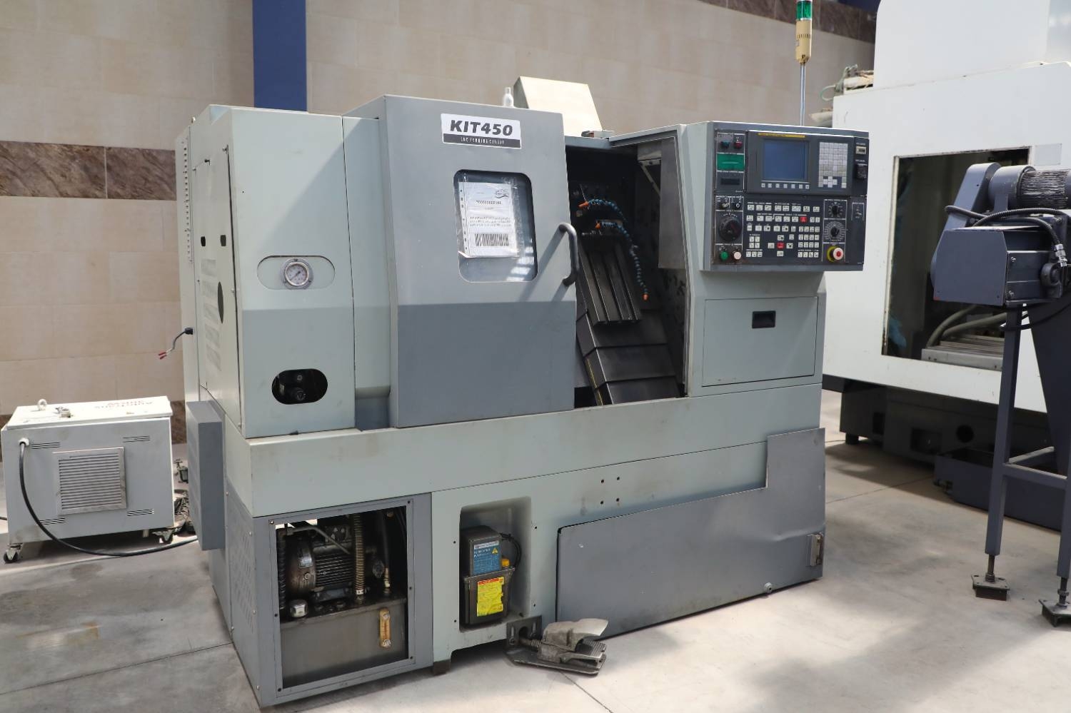  دستگاه تراش CNC گنگ تایپ Hyundai Kit 450 XET 